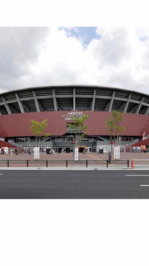 West Crab Base Hiroshima Exterior foto